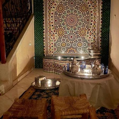 Maison De Ville Agreable Avec Un Patio Marocain Уарзазат Экстерьер фото