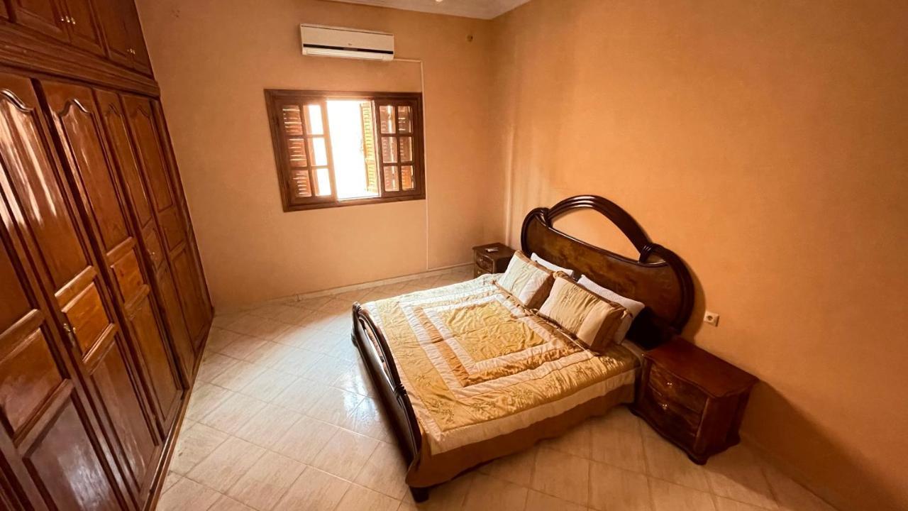 Maison De Ville Agreable Avec Un Patio Marocain Уарзазат Экстерьер фото