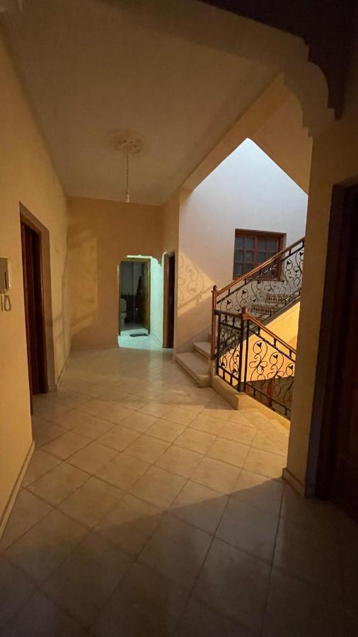 Maison De Ville Agreable Avec Un Patio Marocain Уарзазат Экстерьер фото